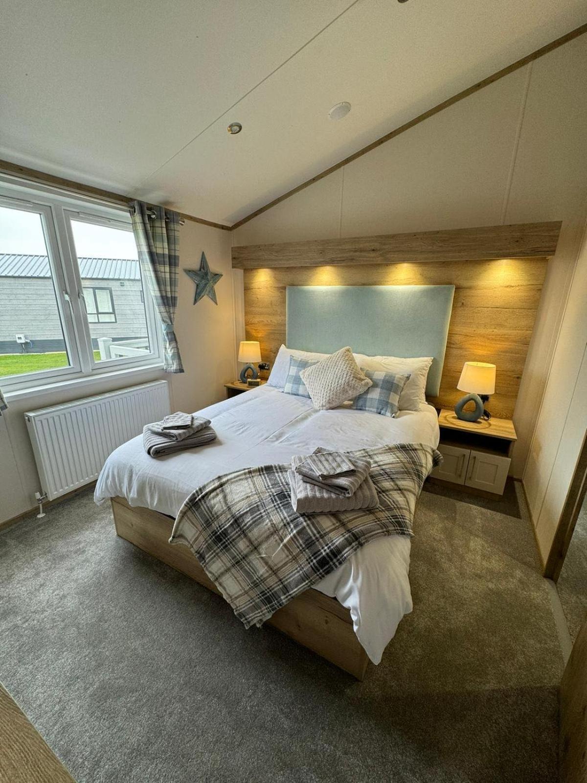 Golden Anchor - The Oakland Lodge - Coastal Caravan Breaks Chapel Saint Leonards Buitenkant foto